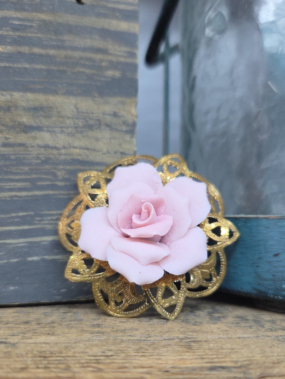 Vintage Pink Porcelain Rose Filigree Brooch - Elegant Women's Jewelry